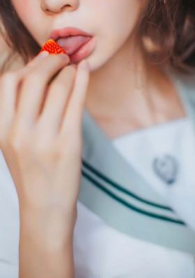 鸥美美女裸体图片大全_BD国语在线播放观看