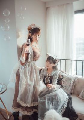 在电梯里疯狂撞击她h_4K在线观看完整版